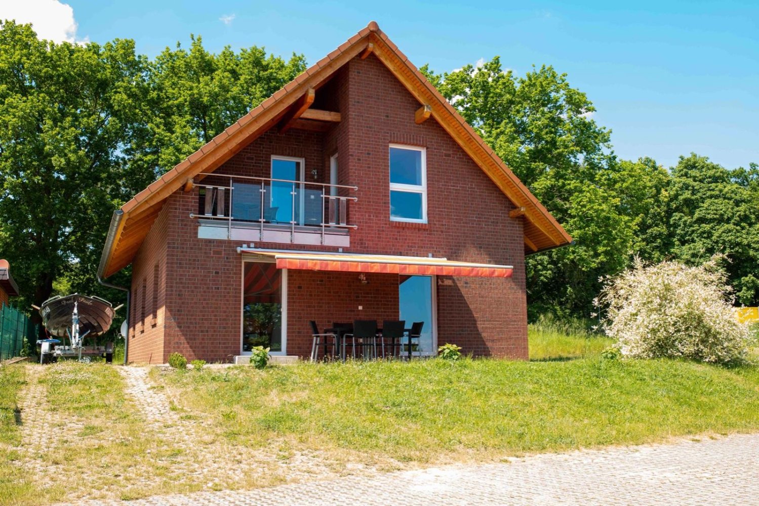 Дом с 3 спальнями в Gustrow, Германия № 131404