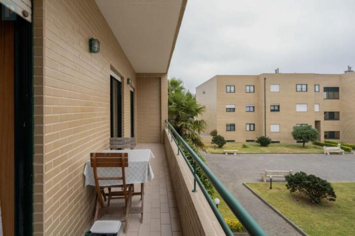 Studio in Vila Nova de Gaia, Portugal No. 4279