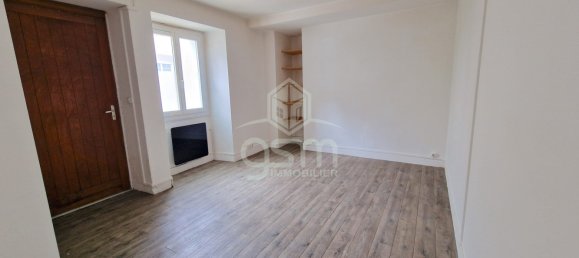 Moradia em banda T2 em Monts, France N.º 236757 2