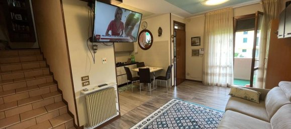 3 rooms Duplex in Resana, Italy No. 66252 3