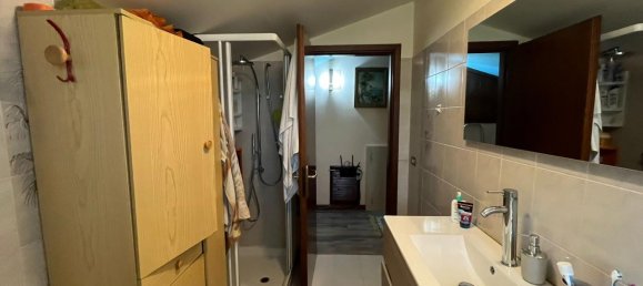 3 rooms Duplex in Resana, Italy No. 66252 10