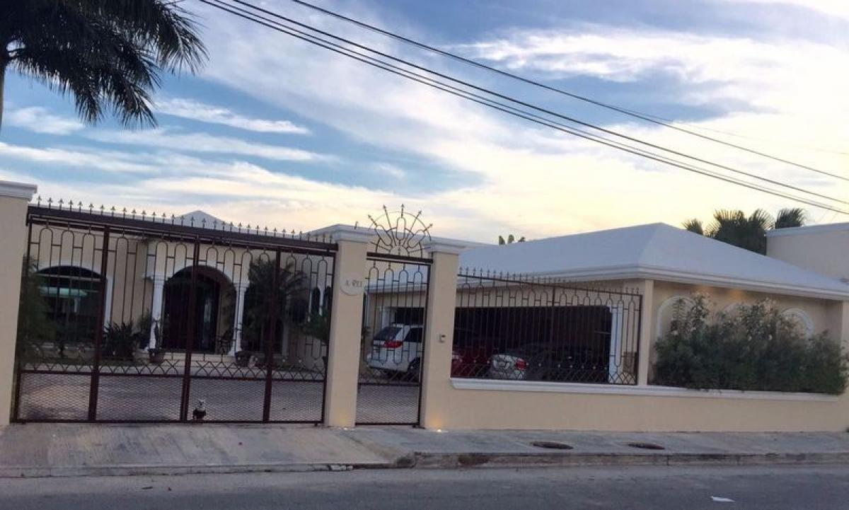 4 bedrooms House in Yucatan, Mexico No. 147305