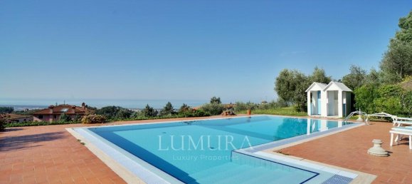 6 bedrooms Villa in Massarosa, Italy No. 235039 13