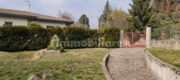 2 bedrooms Villa in Proserpio, Italy No. 3941 4