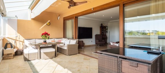 Apartamento de 3 dormitorios en Marbella, Spain No. 148006 5