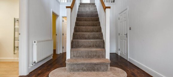 Casa T6 em Resolven, United Kingdom N.º 2128 9