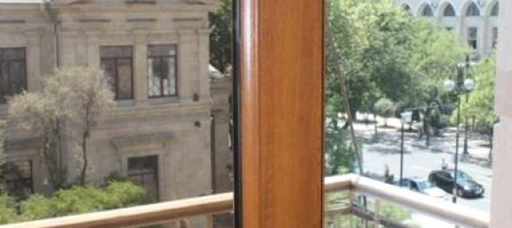 Apartamento de 3 dormitorios en Baku, Azerbaijan No. 278 12