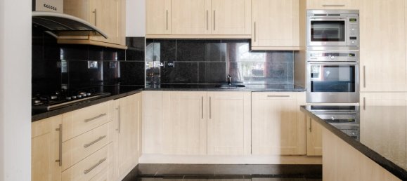 3 bedrooms Apartment in London, United Kingdom No. 14209 48