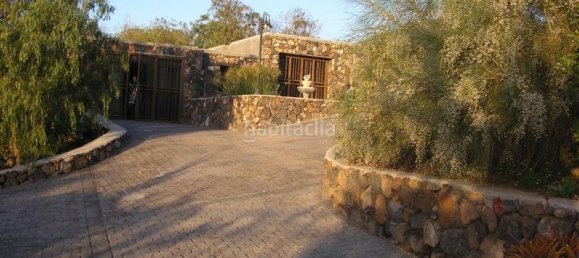 4 bedrooms House in San Miguel de Abona, Spain No. 129965 6