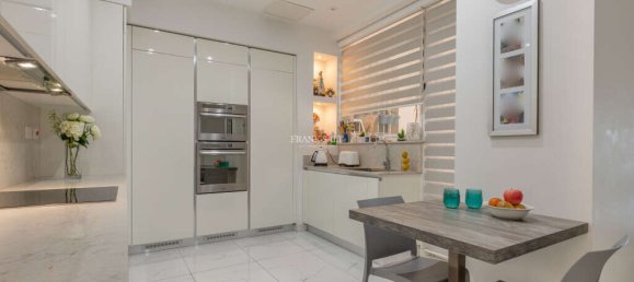 4 غرف نوم شقة في Sliema, Malta رقم 9827 6