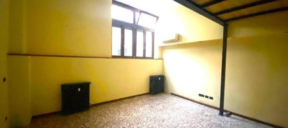 4 rooms Office in Monza, Italy No. 154983 7