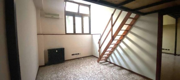 4 rooms Office in Monza, Italy No. 154983 5