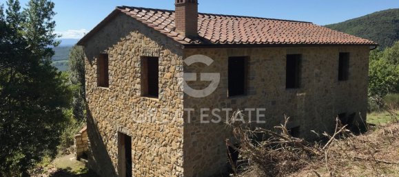 7 bedrooms House in Tuoro sul Trasimeno, Italy No. 333506 2