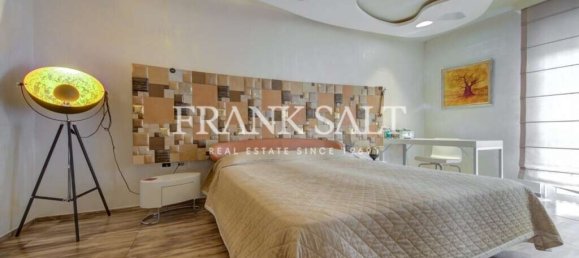 3 bedrooms Apartment in Ta' Xbiex, Malta No. 2596 11