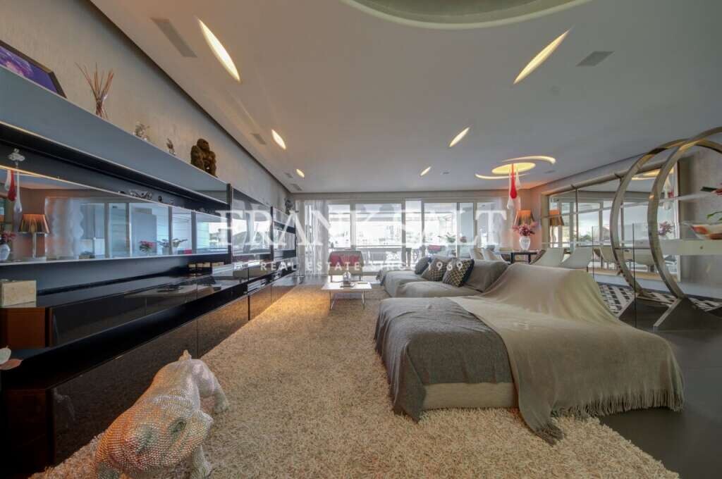 3 bedrooms Apartment in Ta' Xbiex, Malta No. 2596