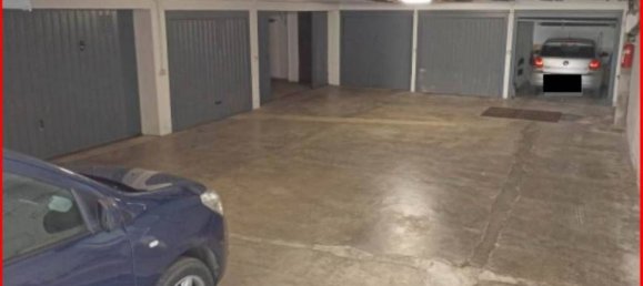 5-salle Appartement à Varese, Italy No. 5408 15