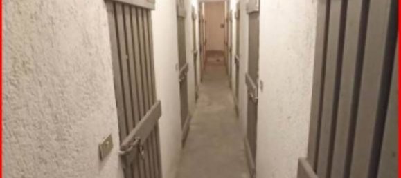 5-salle Appartement à Varese, Italy No. 5408 16