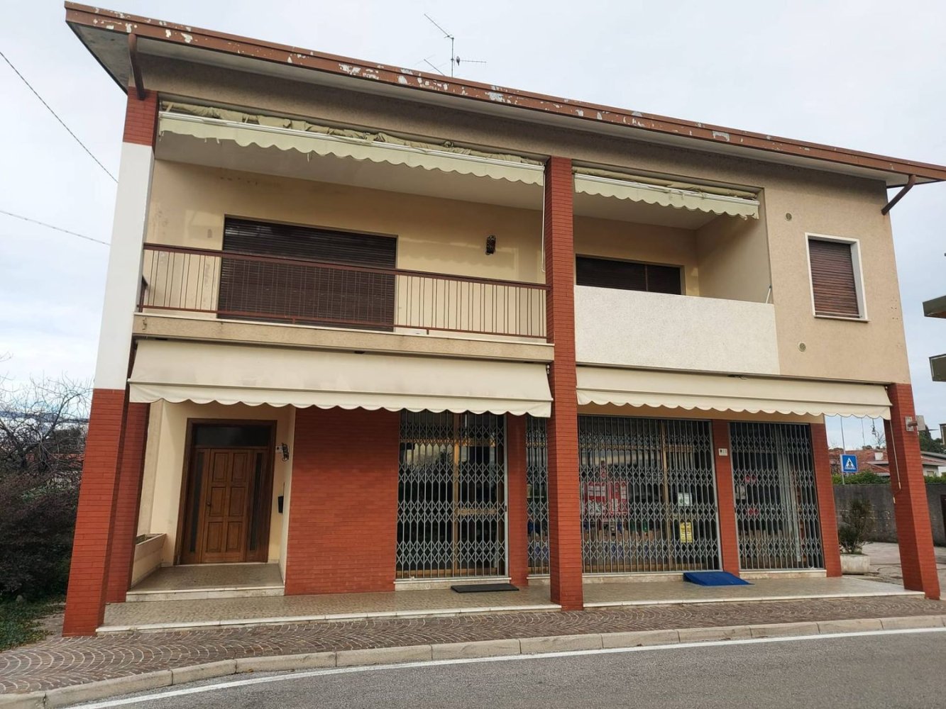 7 rooms House in Pordenone, Italy No. 118682