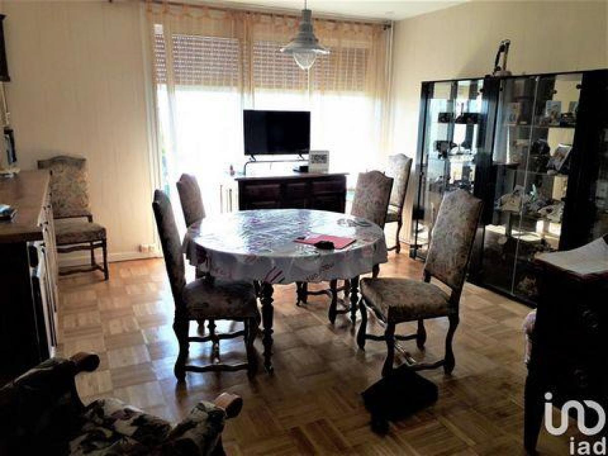 2 bedrooms Condo in Beauvais, France No. 8747