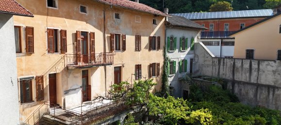 Edificio en Castel Ivano, Italy 340 m² No. 274935 6