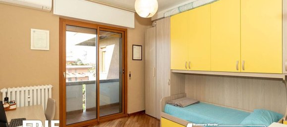 2 Schlafzimmer Wohnung in Parabiago, Italy, Nr. 352178 11