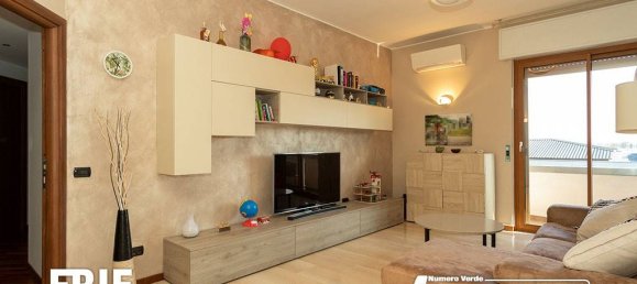 2 Schlafzimmer Wohnung in Parabiago, Italy, Nr. 352178 3