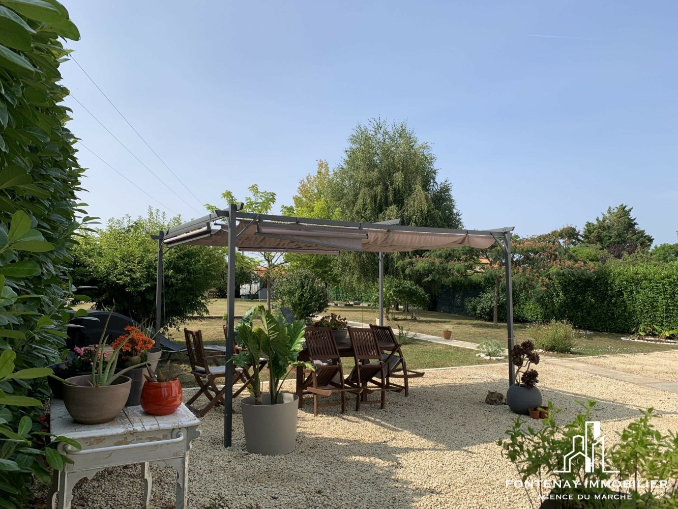 Casa de 3 dormitorios en Pissotte, France No. 303602