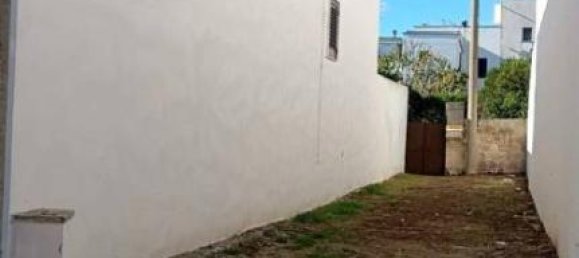 Terrain à Poggiardo, Italy 570m² No. 90672 13