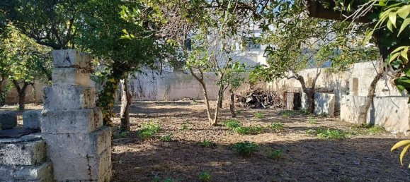 Terrain à Poggiardo, Italy 570m² No. 90672 6