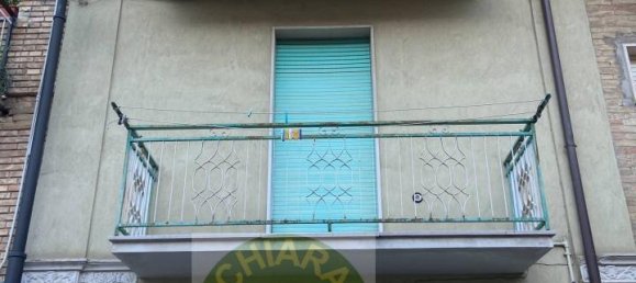 6 rooms House in Monteodorisio, Italy No. 120425 34