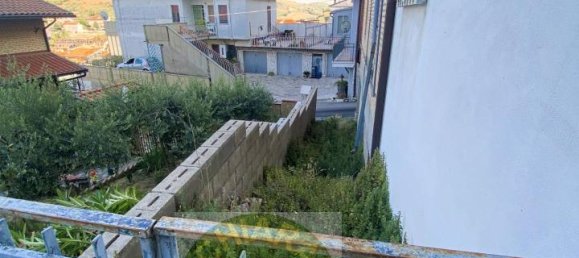 6 rooms House in Monteodorisio, Italy No. 120425 26