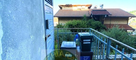 6 rooms House in Monteodorisio, Italy No. 120425 25