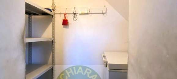 6 rooms House in Monteodorisio, Italy No. 120425 10