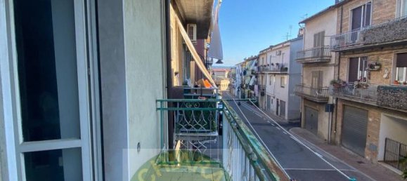 6 rooms House in Monteodorisio, Italy No. 120425 16