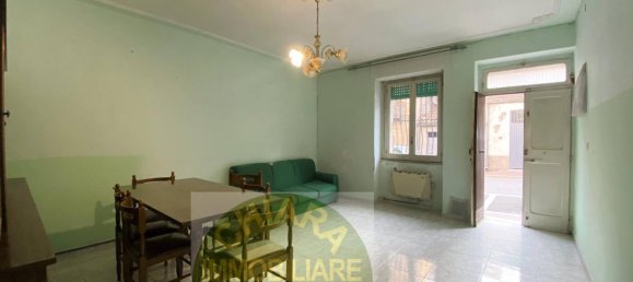 6 rooms House in Monteodorisio, Italy No. 120425 3