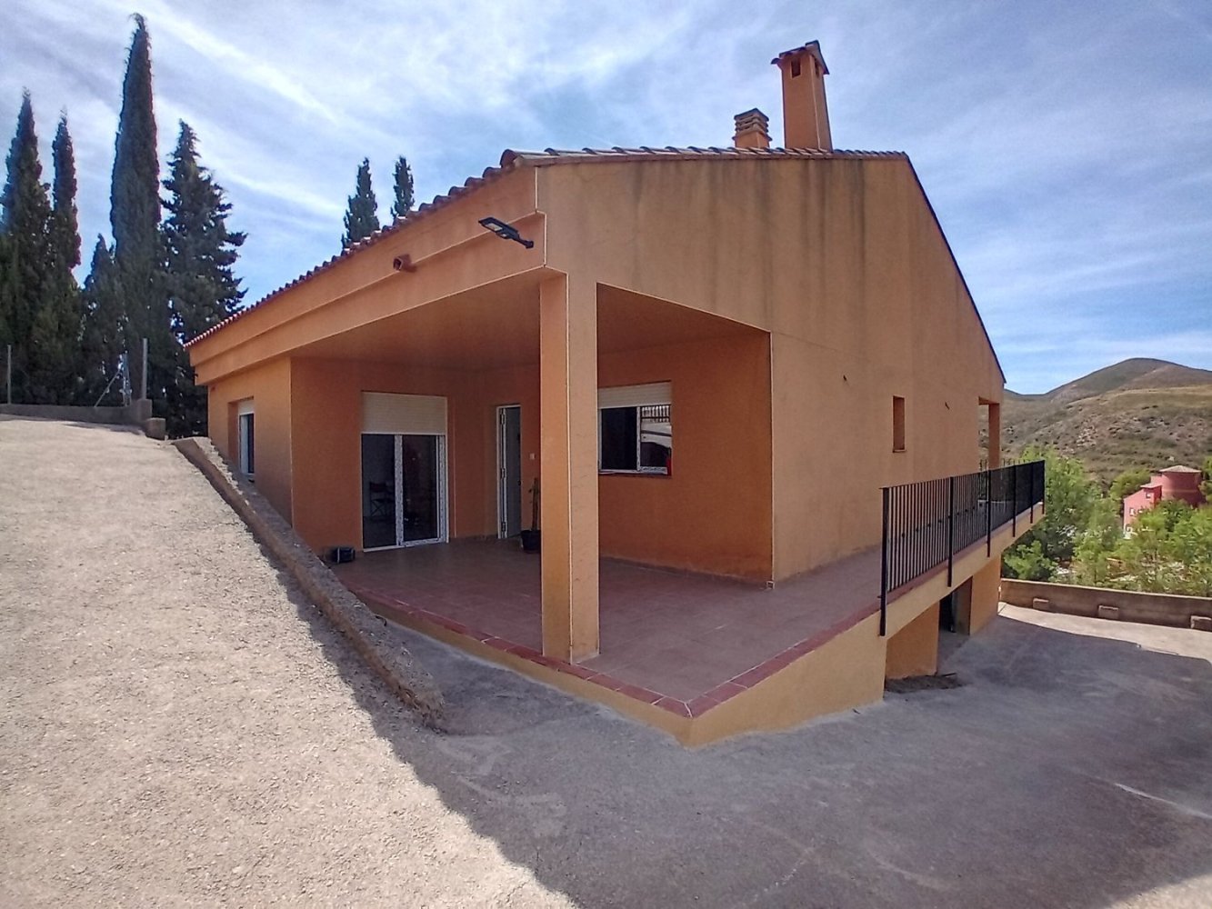 3 bedrooms House in Turis, Spain No. 233322