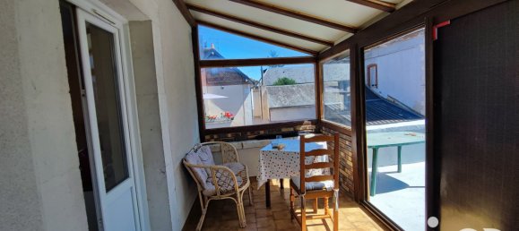 275m² Commercial property in Gien, France No. 257995 8