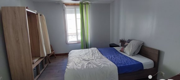 275m² Commercial property in Gien, France No. 257995 5