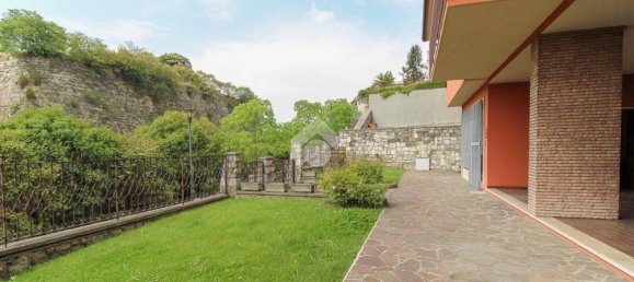 3 bedrooms Villa in Brescia, Italy No. 91747 7