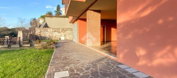 3 bedrooms Villa in Brescia, Italy No. 91747 5