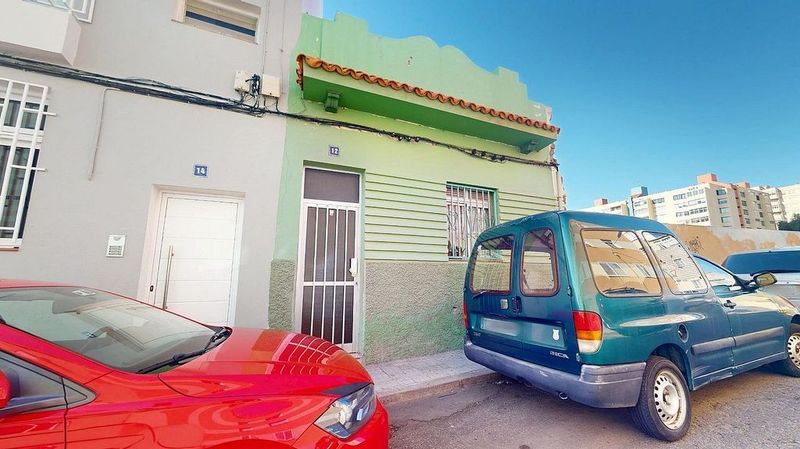 6 bedrooms House in Santa Cruz de Tenerife, Spain No. 244116