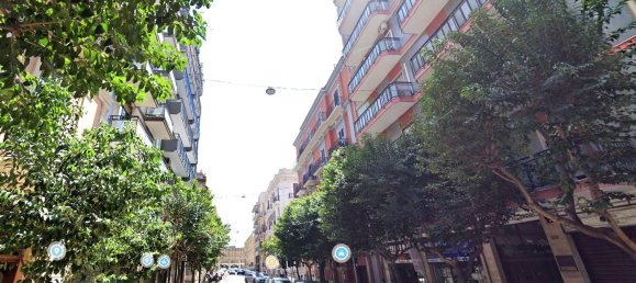 4 rooms Apartment in Bari, Italy No. 180509 2