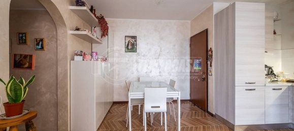 2 bedrooms Apartment in Milan, Italy No. 263105 7