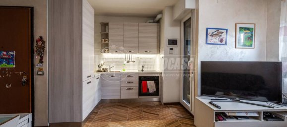 2 bedrooms Apartment in Milan, Italy No. 263105 9