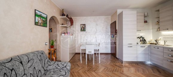 2 bedrooms Apartment in Milan, Italy No. 263105 6