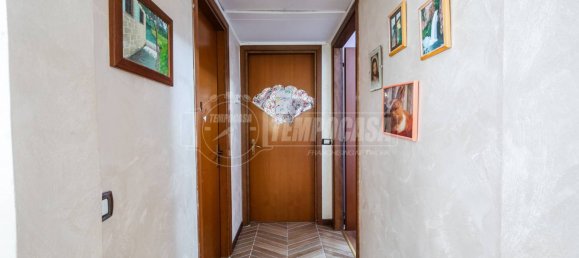 2 bedrooms Apartment in Milan, Italy No. 263105 10