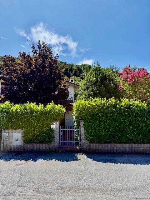 Villa T3 em Monticelli Brusati, Italy N.º 275722