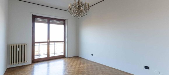 3 rooms Apartment in Orbassano, Italy No. 102841 15