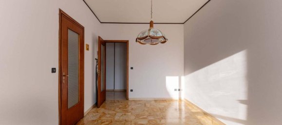 3 rooms Apartment in Orbassano, Italy No. 102841 14