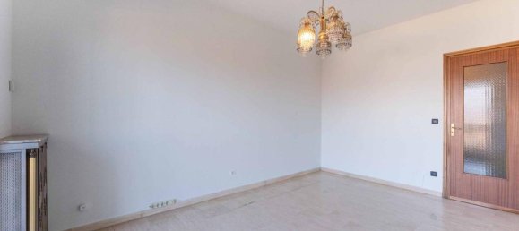 3 rooms Apartment in Orbassano, Italy No. 102841 18